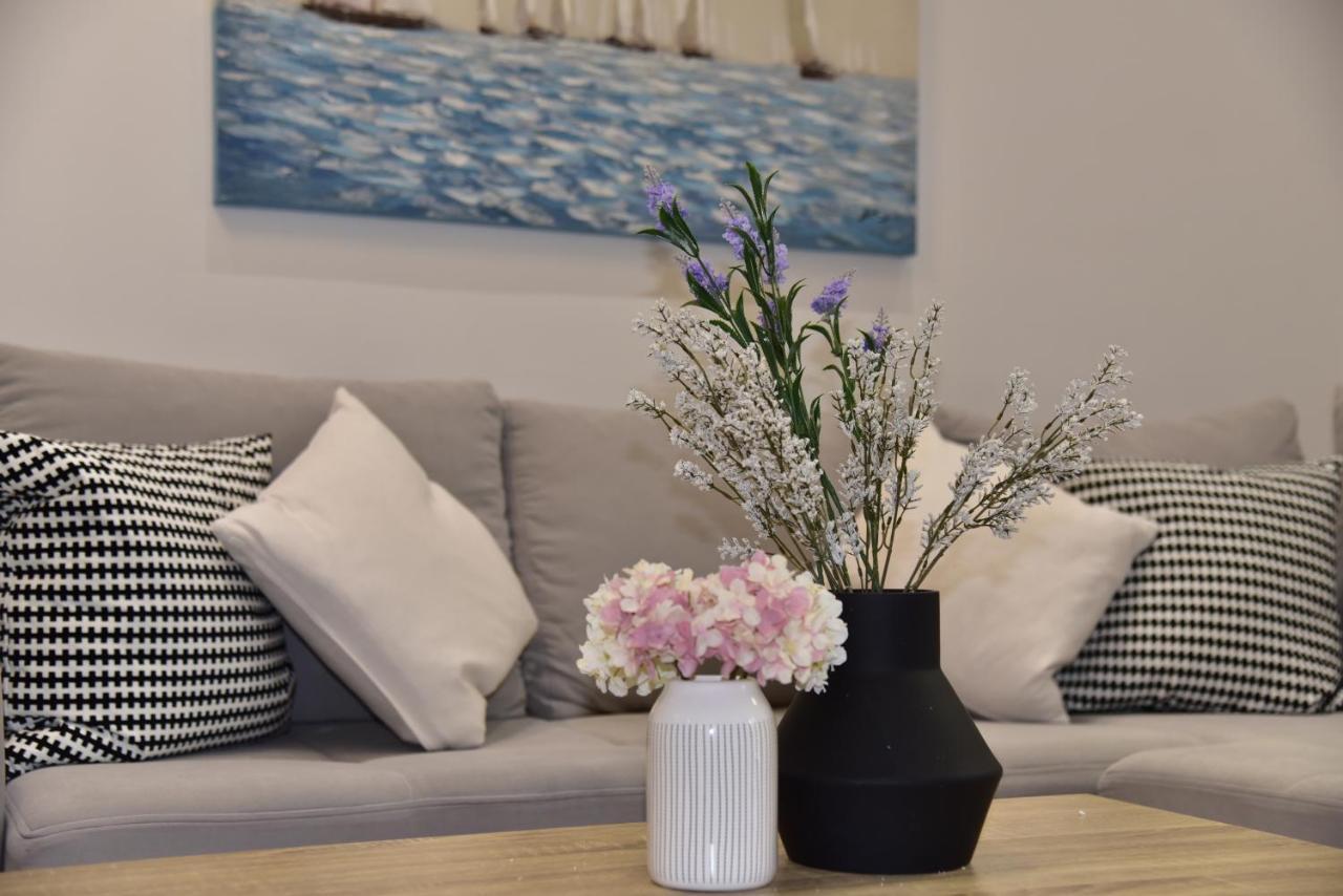 Filopappou Hill Apt Gtd8325 Appartamento Atene Esterno foto