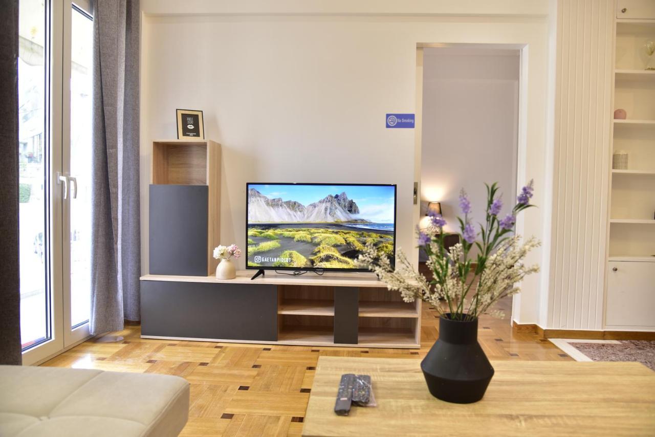 Filopappou Hill Apt Gtd8325 Appartamento Atene Esterno foto